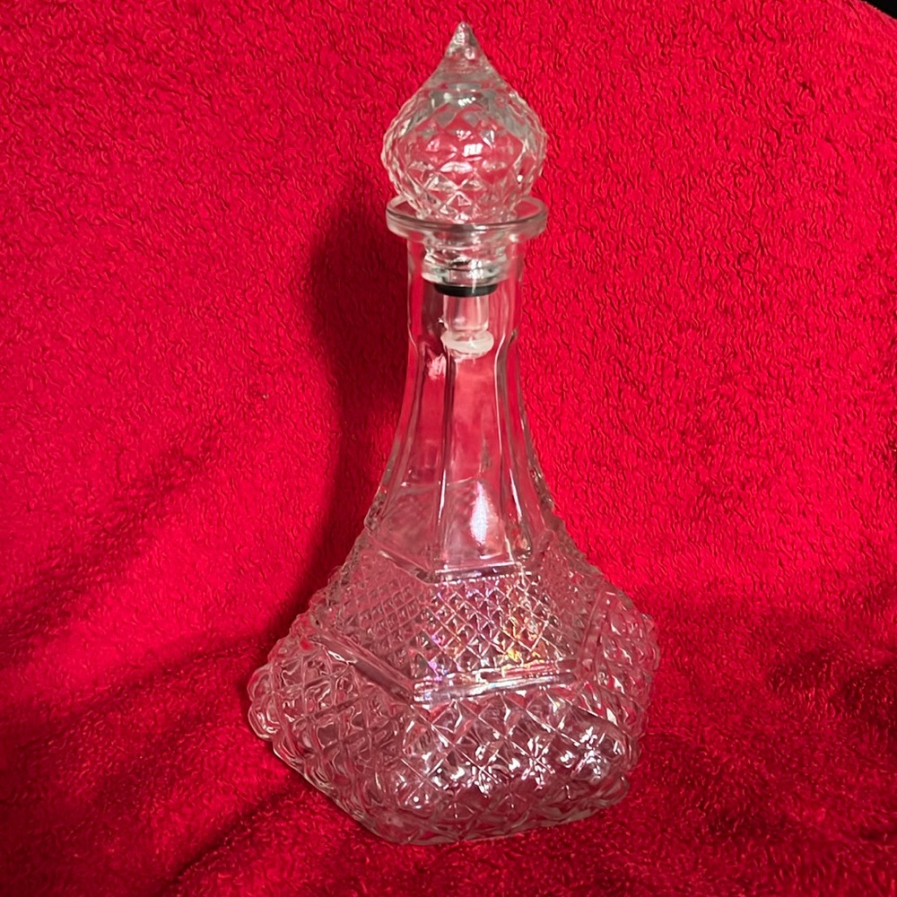 Diamond Cut Vintage Brandy Decanter Point Top 11.50’ High